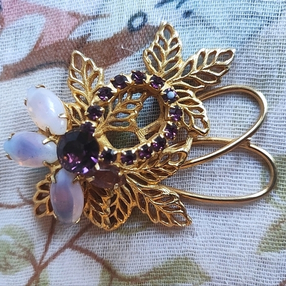 Purple Opaline Prong Set Rhinestone Gold Tone Rhodium Plate Vintage Brooch EUC - Picture 8 of 9